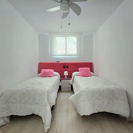 Atico Roca Chica Apartment *